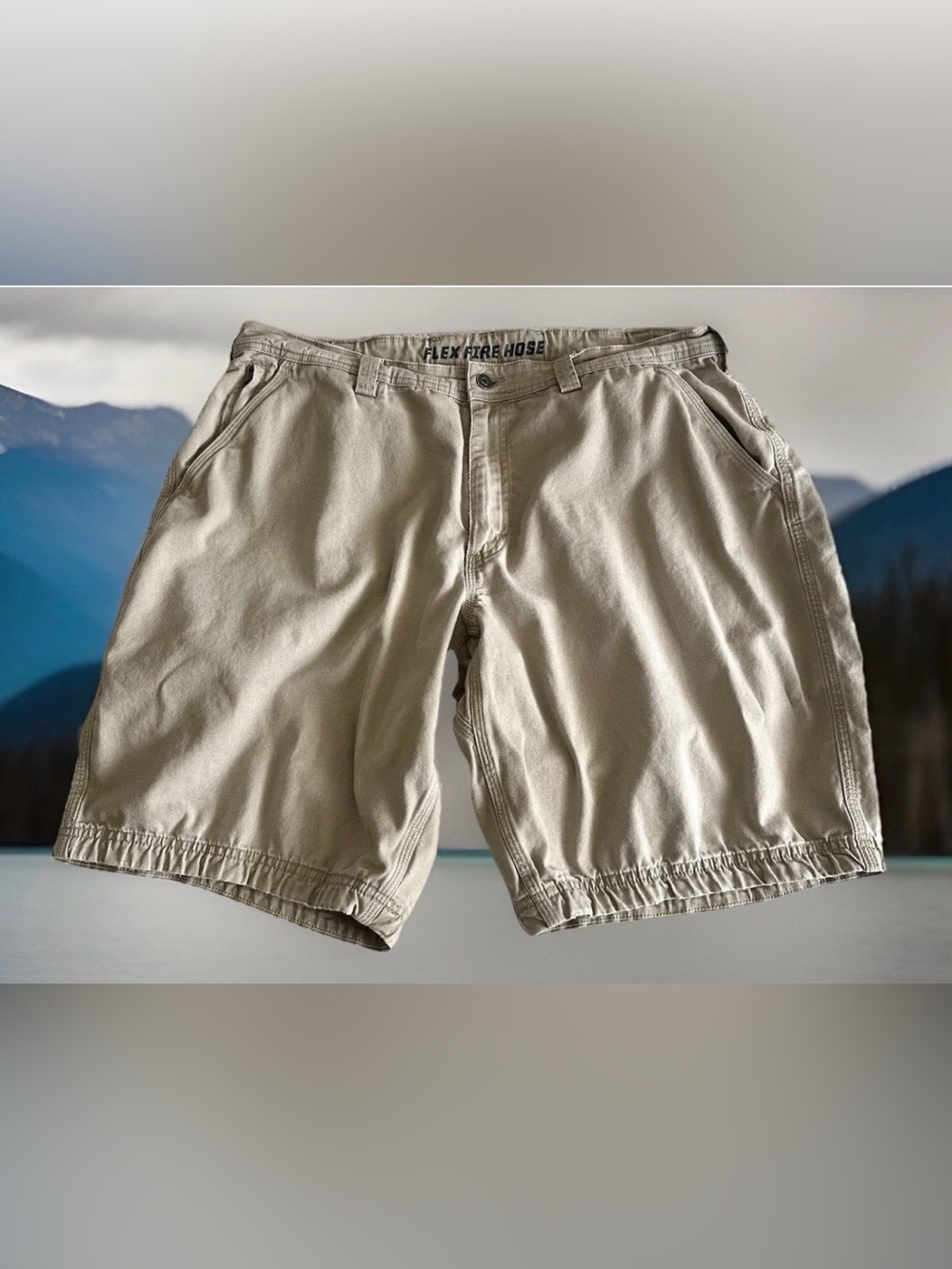 Duluth Flex Fire Hose Shorts Men's 38 Relaxed Fit Khaki Tan Cargo Work Utility